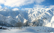 Зимний отдых на горнолыжном курорте "Хакуба"